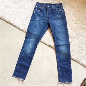 Levi’s 501 Distressed Skinny Jeans